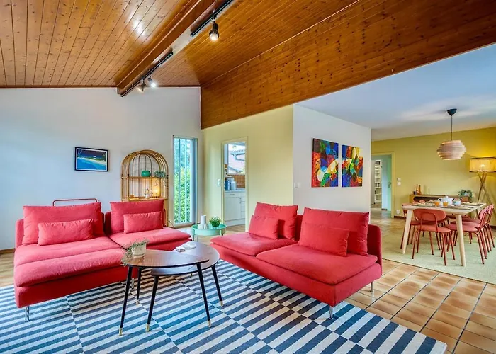 Alta House - Central Ferney And Family-Friendly
