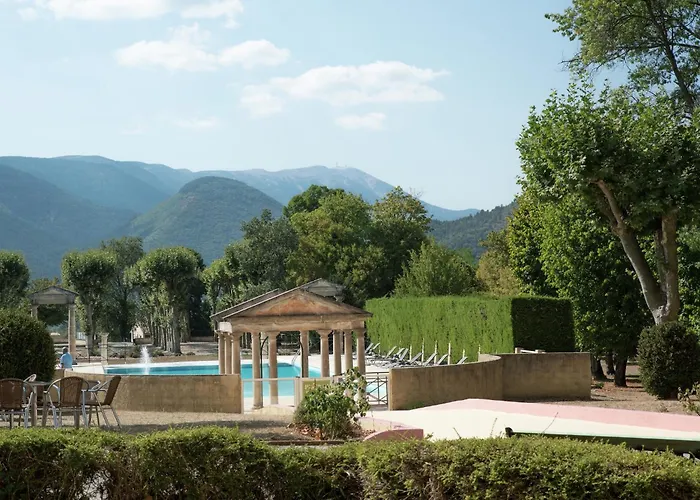 Cozy Apartment With Swimming Pool, Terrace, Garden, Parking