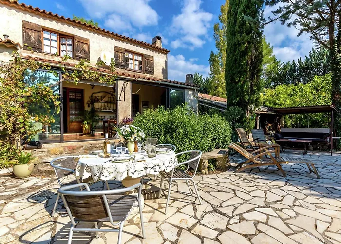 Holiday Home In Le Luc With Pool & Vineyards
