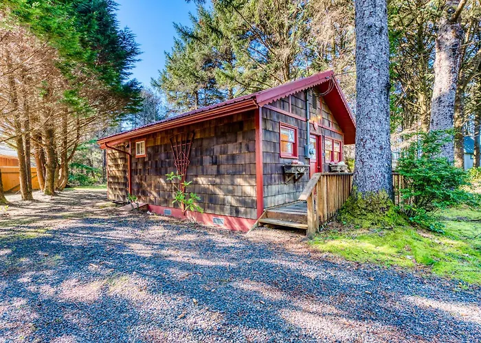 Woodland Cottage By The Sea