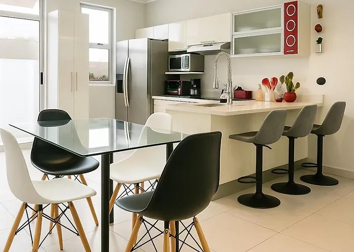 Costa Rica, San Jose, Pinares Luxe Apt Near Elite Clinics