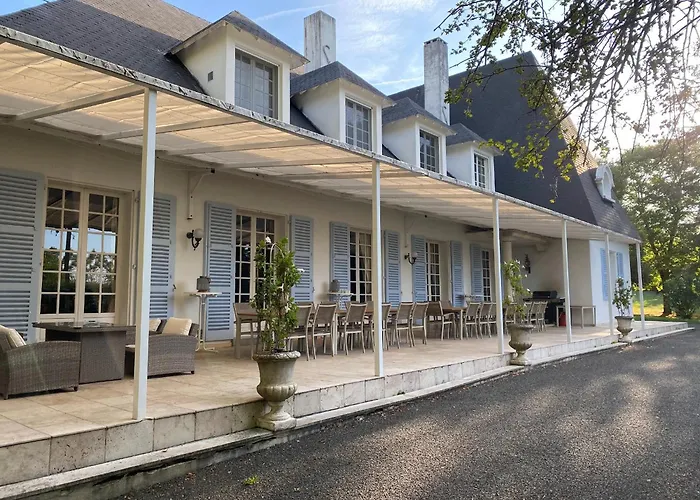 Manoir et Appartements au Domaine de Bize Mirepoix