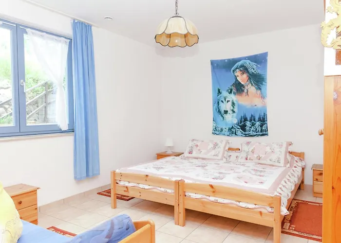 Villa Mit Sauna Und Garten
