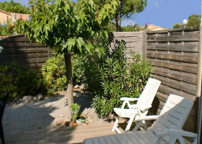 Villa In Saint-Cyprien With Sea View