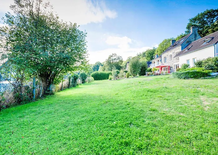 Apartment In Saint-Remy Near Lake
