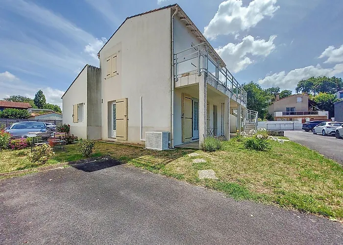 Apartment Les Jardins De L'Eden By Interhome