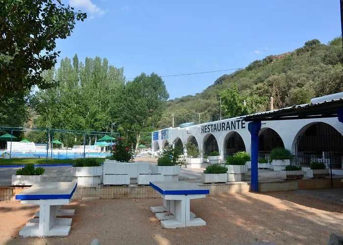 Hotel con piscina: Hostal La Cañada Ruidera