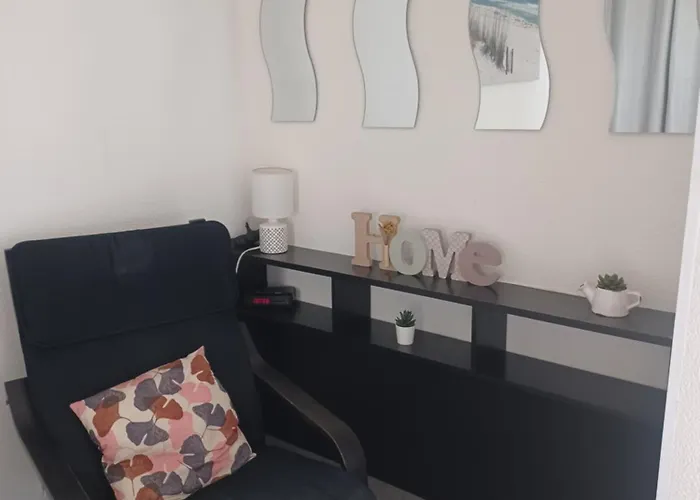 Studio avec jardinet et balcon idéalement situé