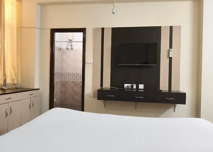 Hitech Shilparamam Guest House