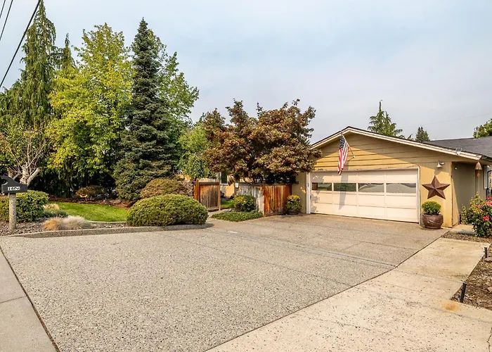 Summer Fun Wenatchee Home