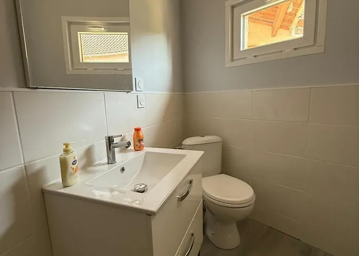 Fully Equipped One-Bedroom Apartment, Unpack Your Bags