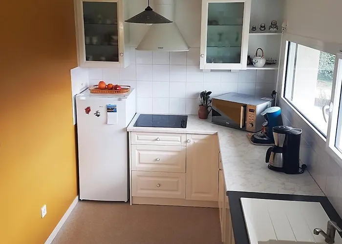 Cocooning House With Sea View For 5 People, 3 Beds