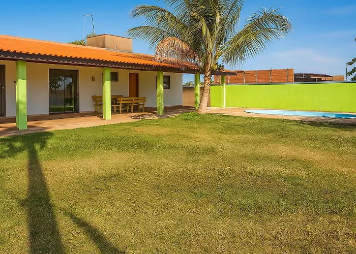 Chácara com piscina e lazer em Avaré