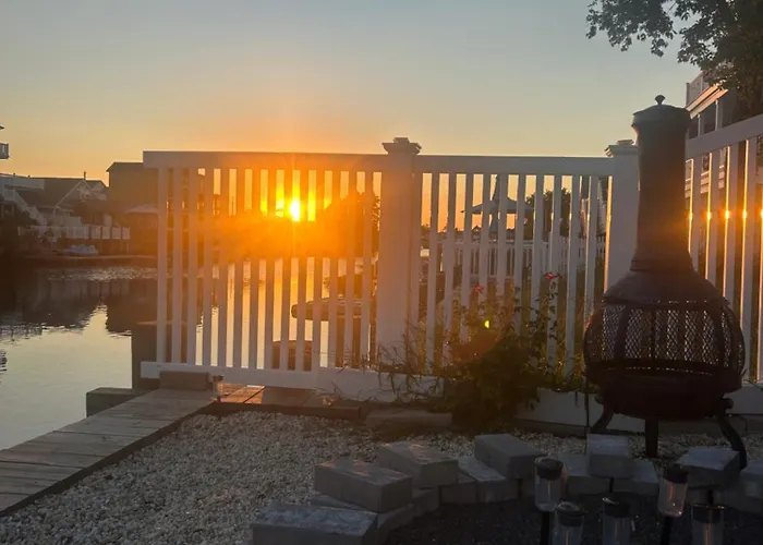 Beautiful Waterfront Near Lbi