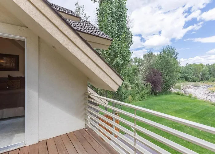 Beautiful Driggs Townhome With Views And Hot Tub