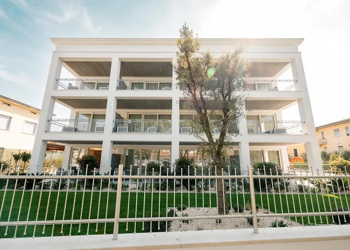 Wine Hotel Lugana Parco Al Lago