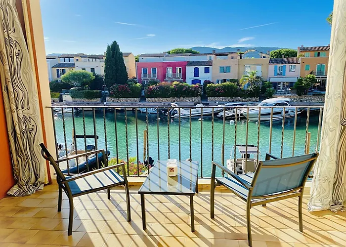 VUE Canal Superbe - Piscine - Parking Privé - Intérieur Neuf