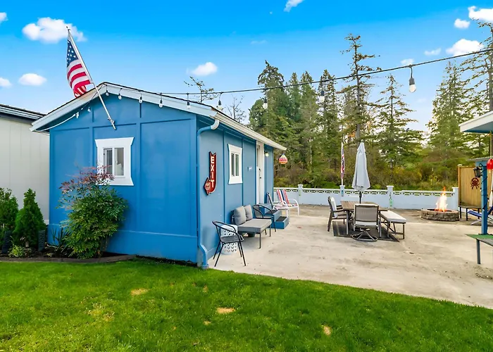 Birch Bay Retreat Between Creek And Bay