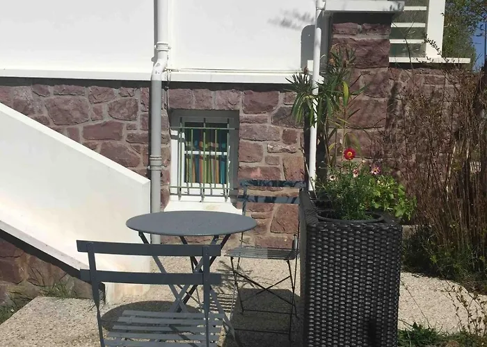 L'écrin vert - proche gare, piscine , tennis, wifi