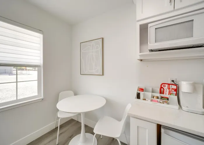 Walk To Water: Soap Lake Studio W/ Patio!