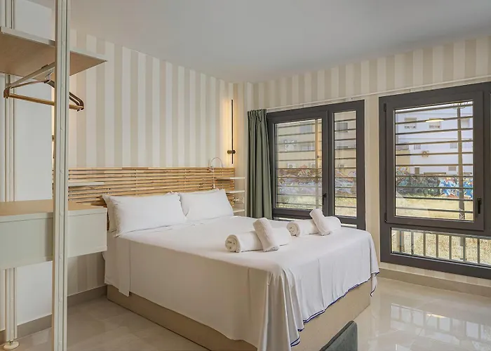 Gulliver Suites