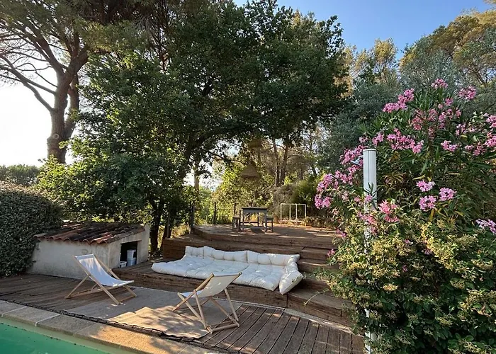Lourmarin Family Country House