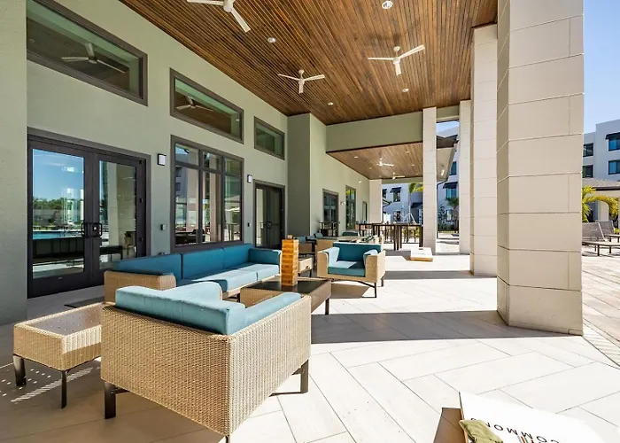 Landing Apartments - Gateway Commons