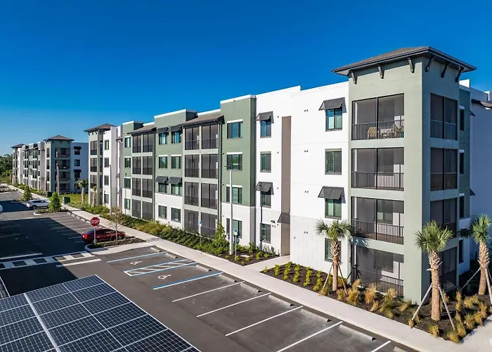 Landing Apartments - Gateway Commons