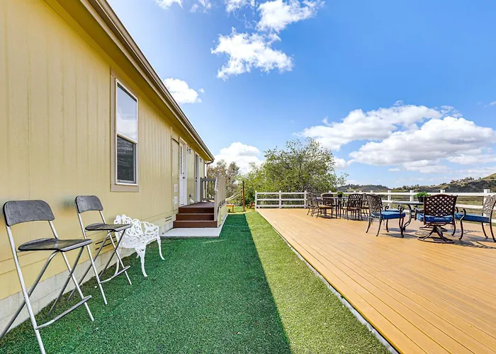 Near Ramona Wineries: Mtn-View Haven W/ Large Yard