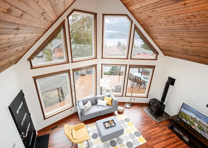 Lake View Lodge