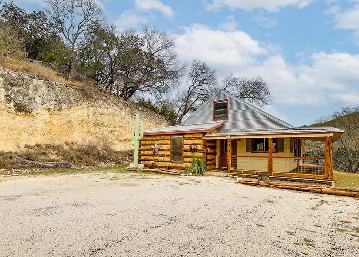 Fire Pit, Views: Peaceful Texas Hill Country Cabin