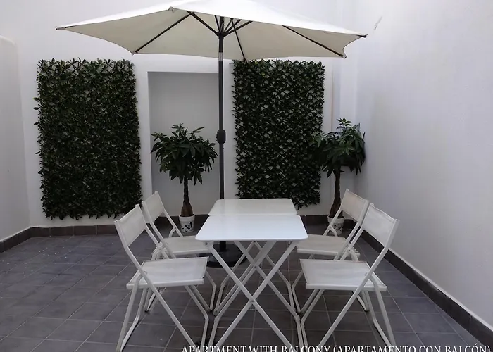 Caleta Homes - Apartamentos Pompidou
