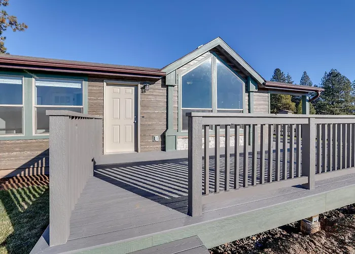 Peaceful Deary Vacation Rental W/ Deck & Views!