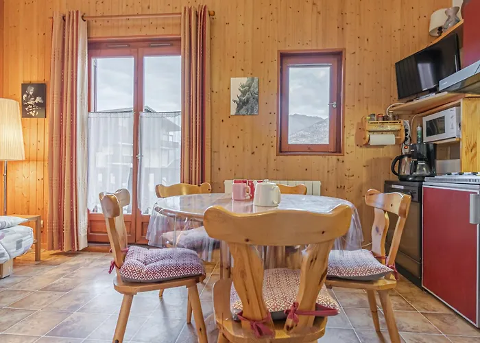 Appartement avec balcon et WIFI, près des pistes - FR-1-840-50