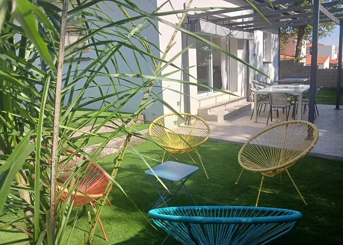 Villa T4 Moderne entre Mer, Montagne&Espagne avec Clim, Jardin, Billard&Barbecue