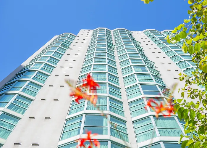 3 star hotel: Rosedale On Robson Suite Hotel