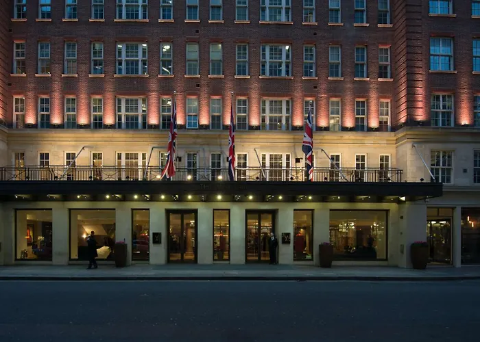 Hotel Jacuzzi: The May Fair, A Radisson Collection Hotel, Mayfair London