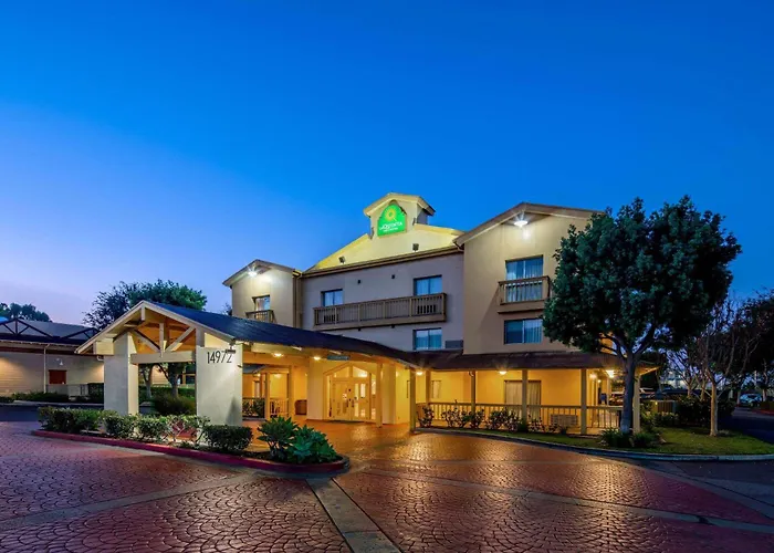La Quinta Inn & Suites By Wyndham Irvine Spectrum