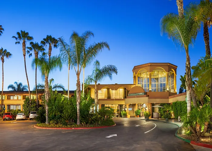 Hotel with pool: Handlery Hotel San Diego