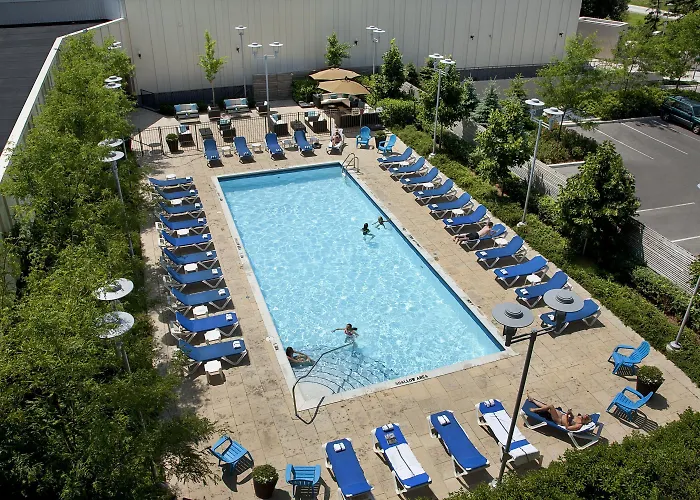 Boutique hotel only: Toronto Don Valley Hotel And Suites