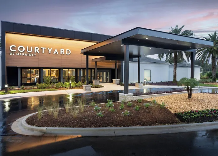 Cheap hotel: Courtyard By Marriott West Palm Beach