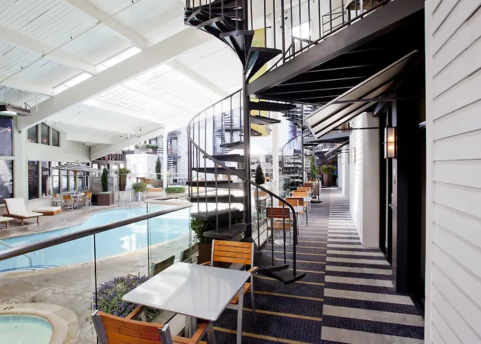 5 star hotel: Weber'S Hotel & Restaurant