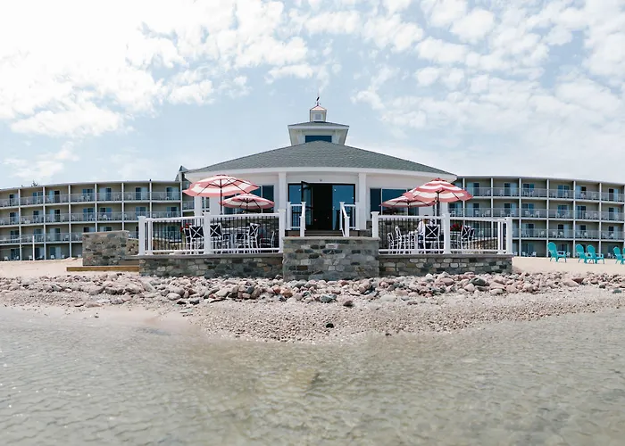 Breakers Resort - Lakeside