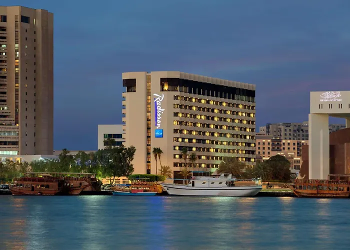 Romantic hotel: Radisson Blu Hotel, Dubai Deira Creek