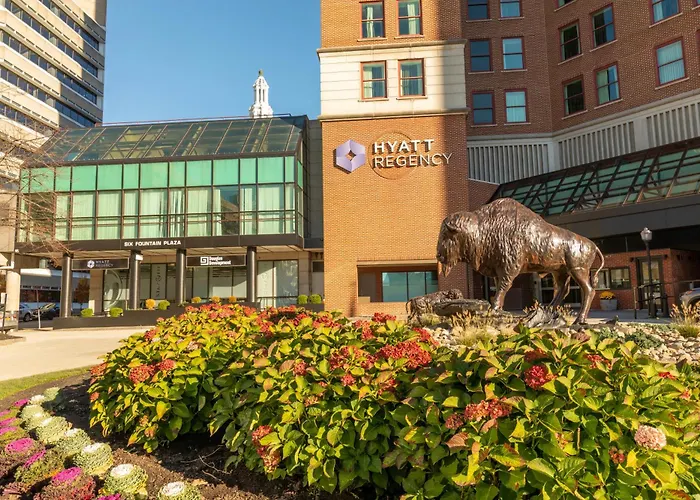 Lodge: Hyatt Regency Buffalo