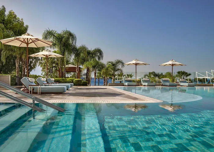 Pet Friendly hotel: Parklane, A Luxury Collection Resort & Spa, Limassol