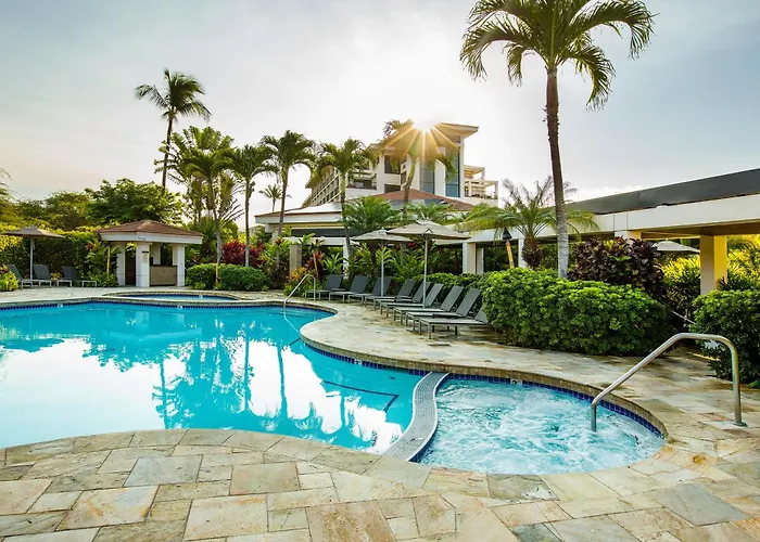 Hotel with view: Maui Coast Hotel