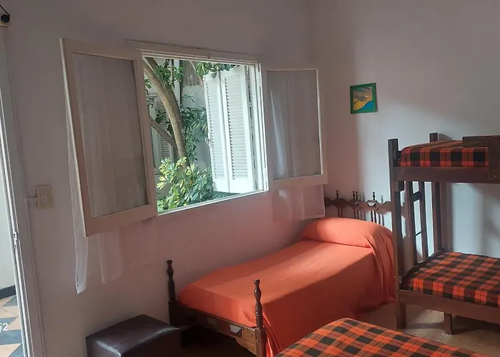 Hotel familiar: Hostería Almirante Brown