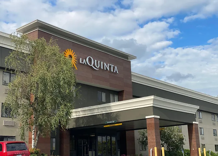 3 star hotel: La Quinta By Wyndham Harrisburg Airport Hershey