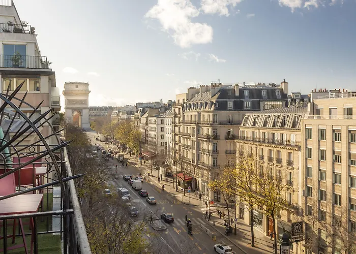Hotel: Elysées Ceramic